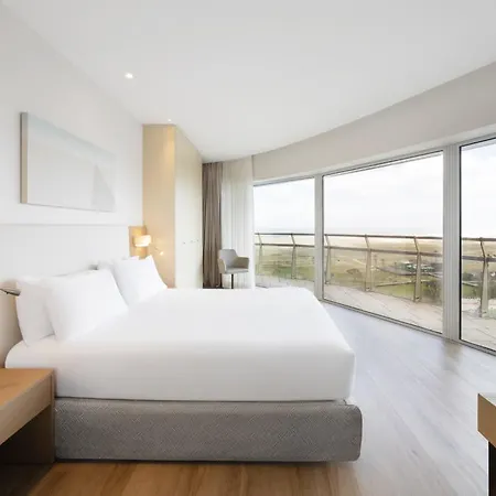 Eurostars Oasis Plaza Hotel