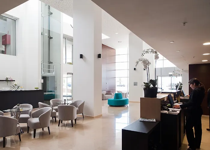 Eurostars Oasis Plaza Otel Figueira da Foz