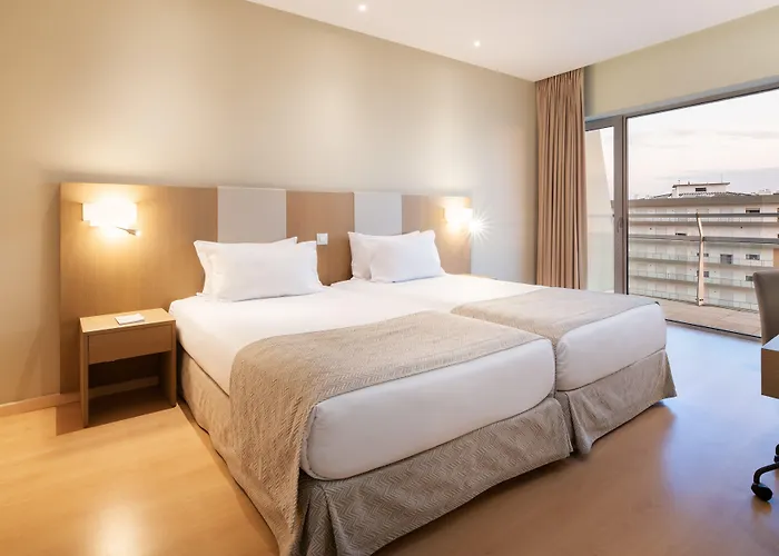 Eurostars Oasis Plaza Otel 4*