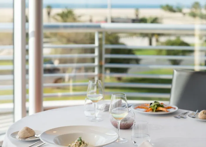 Eurostars Oasis Plaza 4*