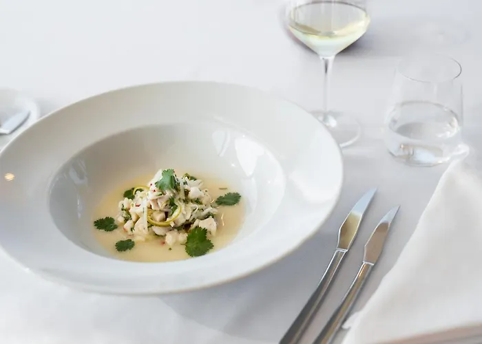 Otel Eurostars Oasis Plaza 4*