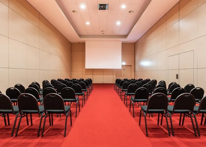 Eurostars Oasis Plaza