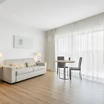 Eurostars Oasis Plaza 4*