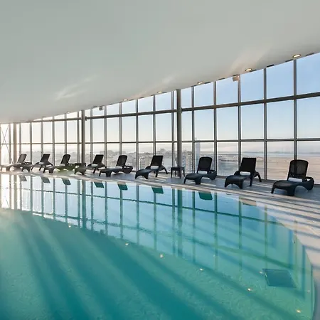 Eurostars Oasis Plaza Otel 4*