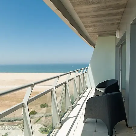 فندق Eurostars Oasis Plaza 4*