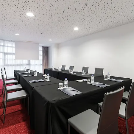 Eurostars Oasis Plaza Hotel