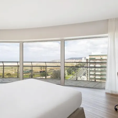 Eurostars Oasis Plaza Hotel 4*