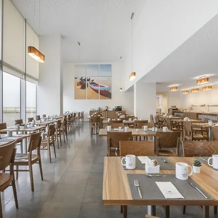 Eurostars Oasis Plaza 호텔 피게이라다포즈