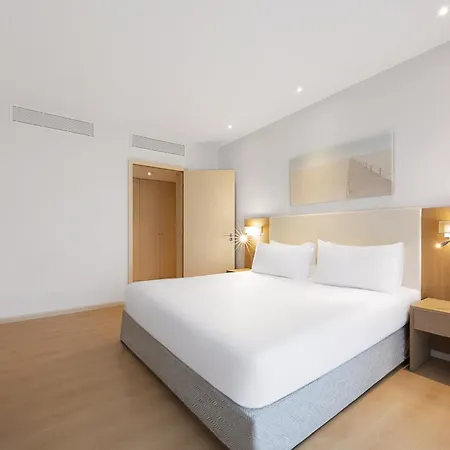 Eurostars Oasis Plaza 4* 피게이라다포즈