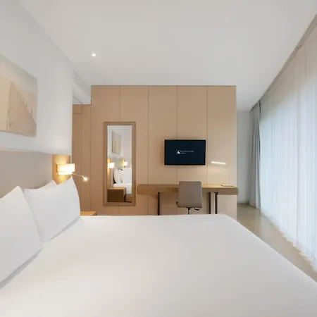 Eurostars Oasis Plaza 호텔