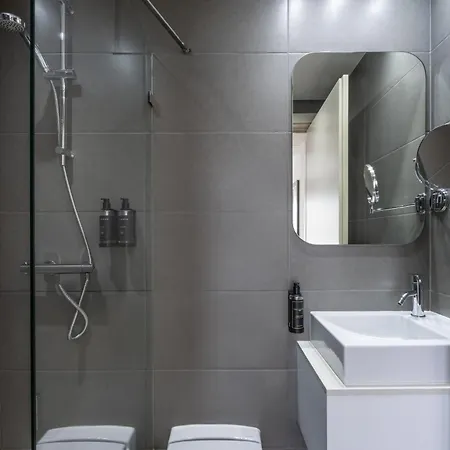 호텔 Eurostars Oasis Plaza 4*