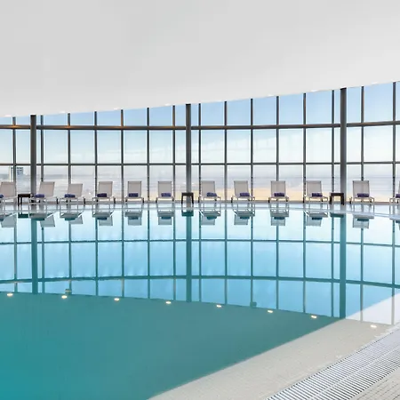 Eurostars Oasis Plaza 호텔