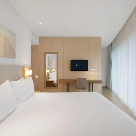 호텔 Eurostars Oasis Plaza