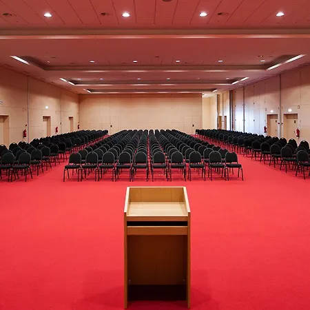 Eurostars Oasis Plaza