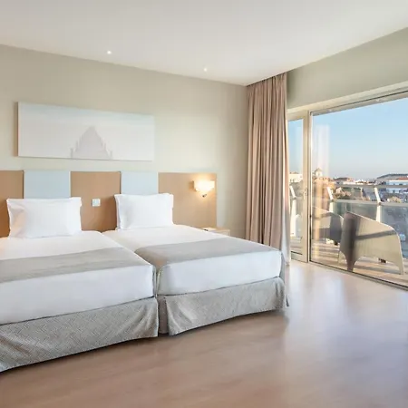 فندق Eurostars Oasis Plaza