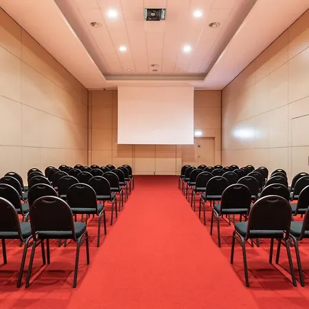 Eurostars Oasis Plaza