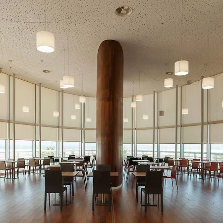 Eurostars Oasis Plaza فندق فيغيورا دا فوز