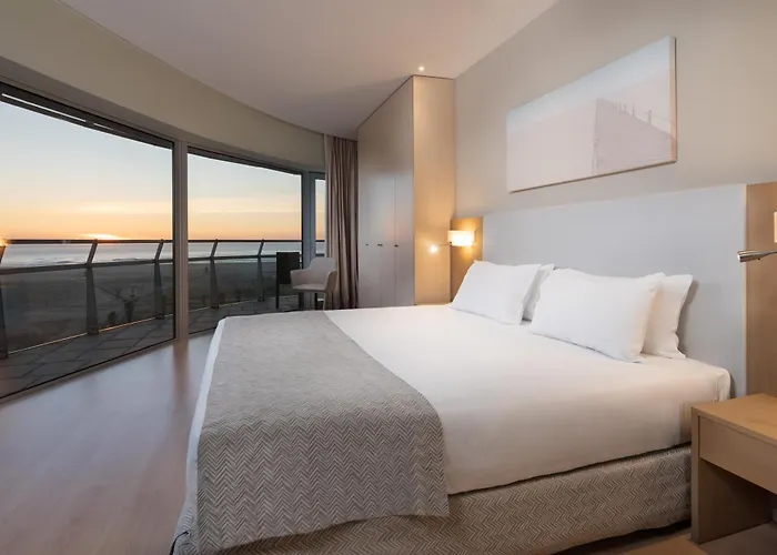 Eurostars Oasis Plaza Hotel