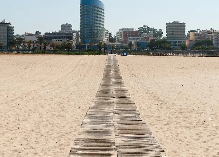 Eurostars Oasis Plaza Hotel 4*