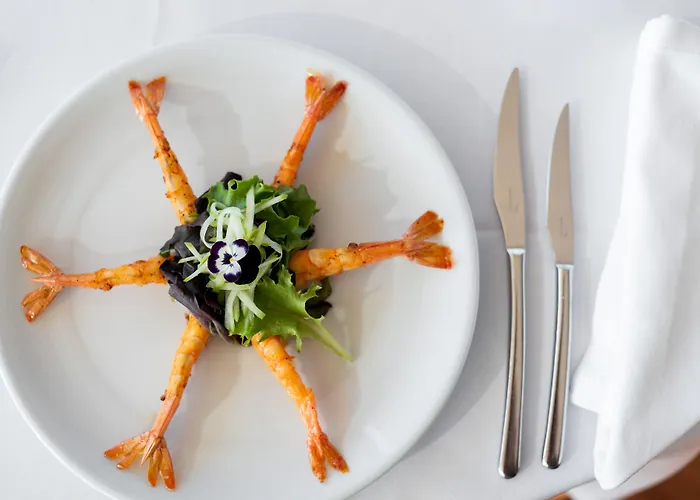 Eurostars Oasis Plaza 4*