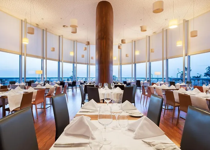 Hotell Eurostars Oasis Plaza 4*